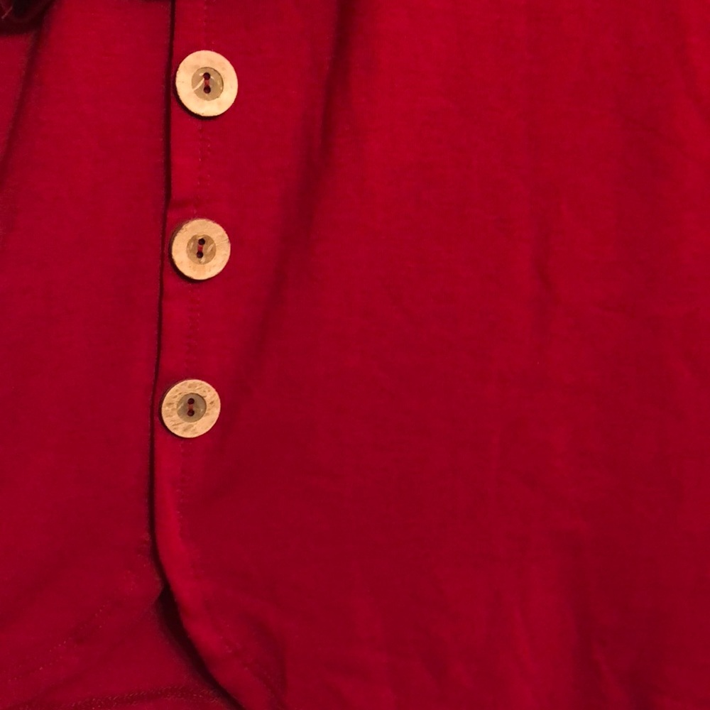 Zenana top with button detail - Picture 2 of 6